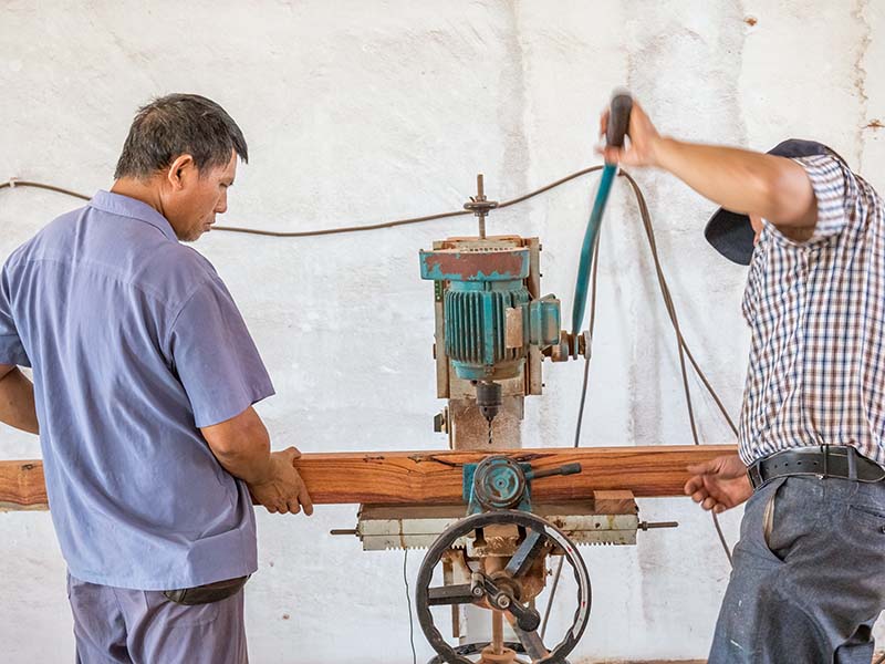 双清楼梯地板柜门的油漆修复-11