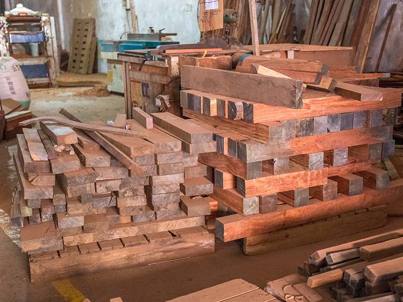 双清楼梯地板柜门油漆修复